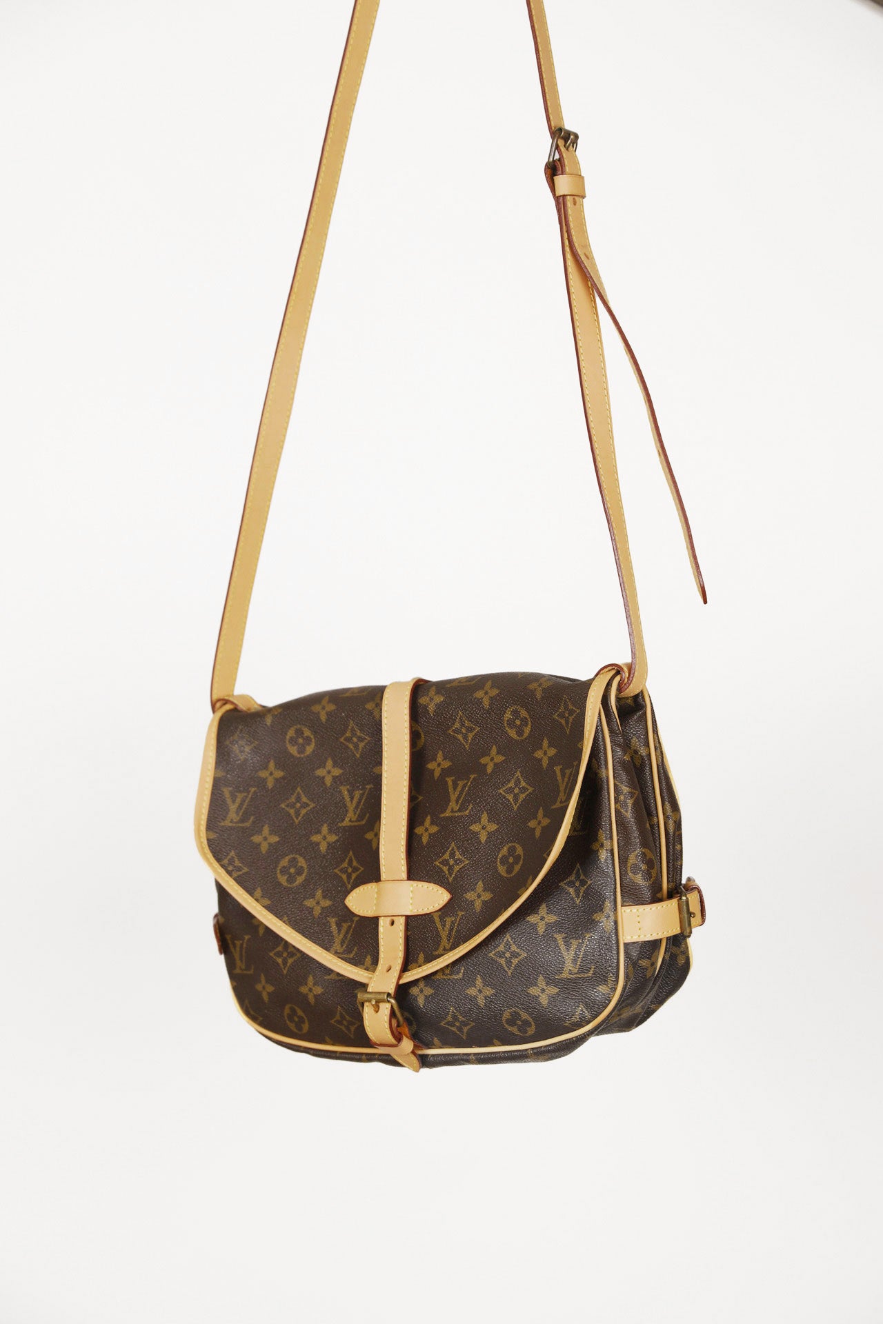 Louis Vuitton Saumur 30