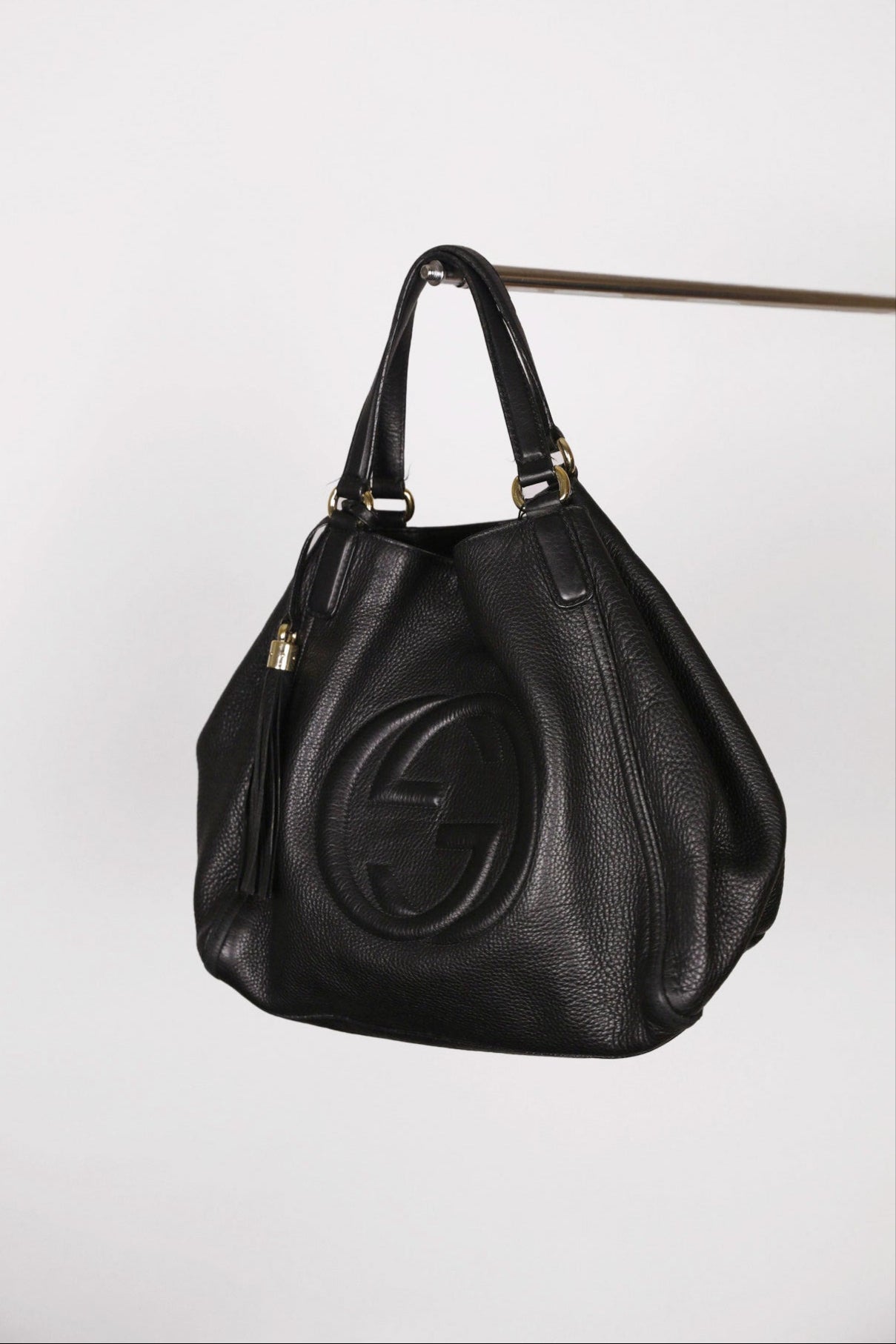 Gucci Soho Shoulder Bag (schwarz) als Hauptfoto aus der Schultertasche-Kategorie.