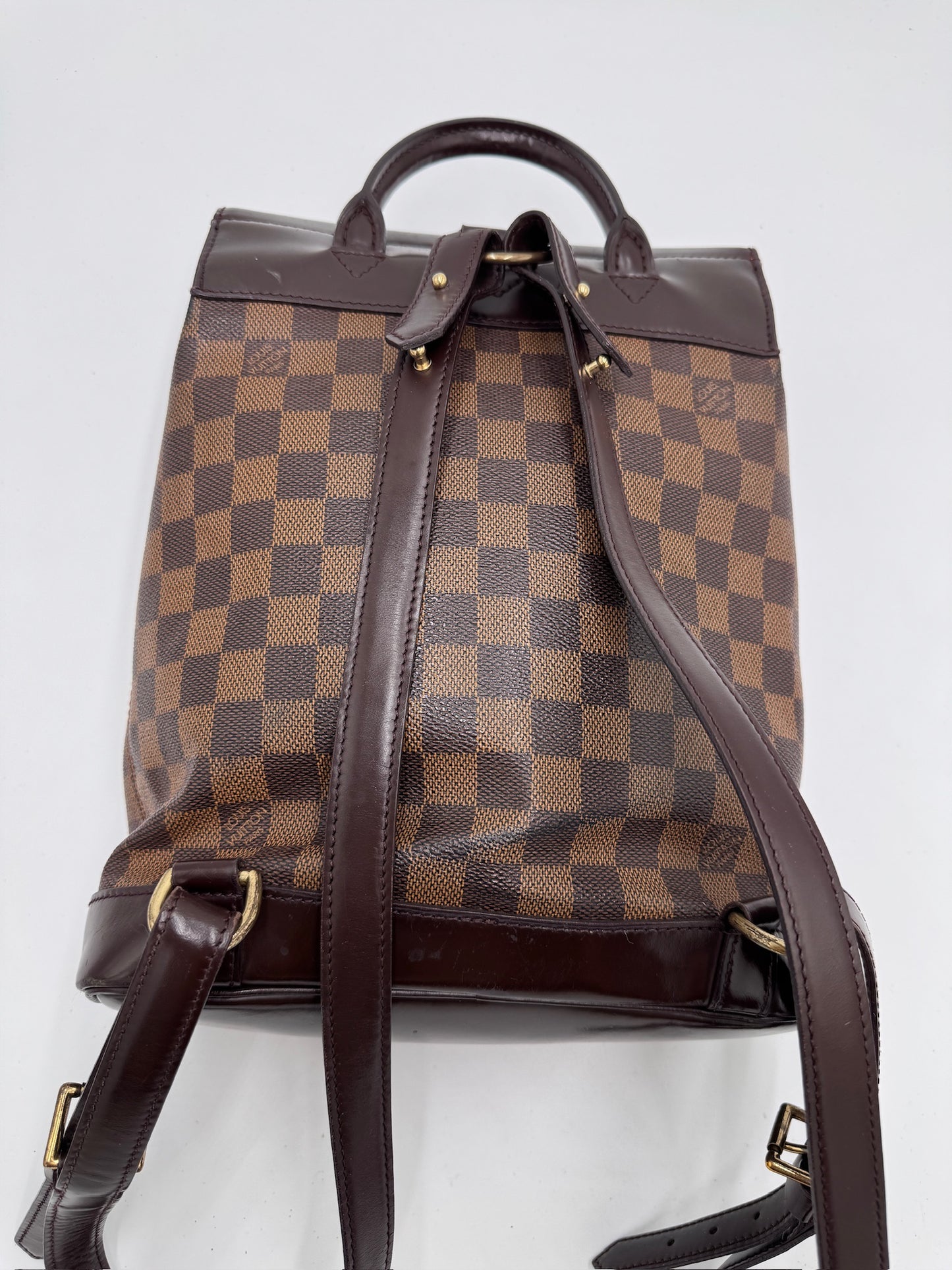 Detailansicht des Rückteils der Louis Vuitton Rucksack (Braun).