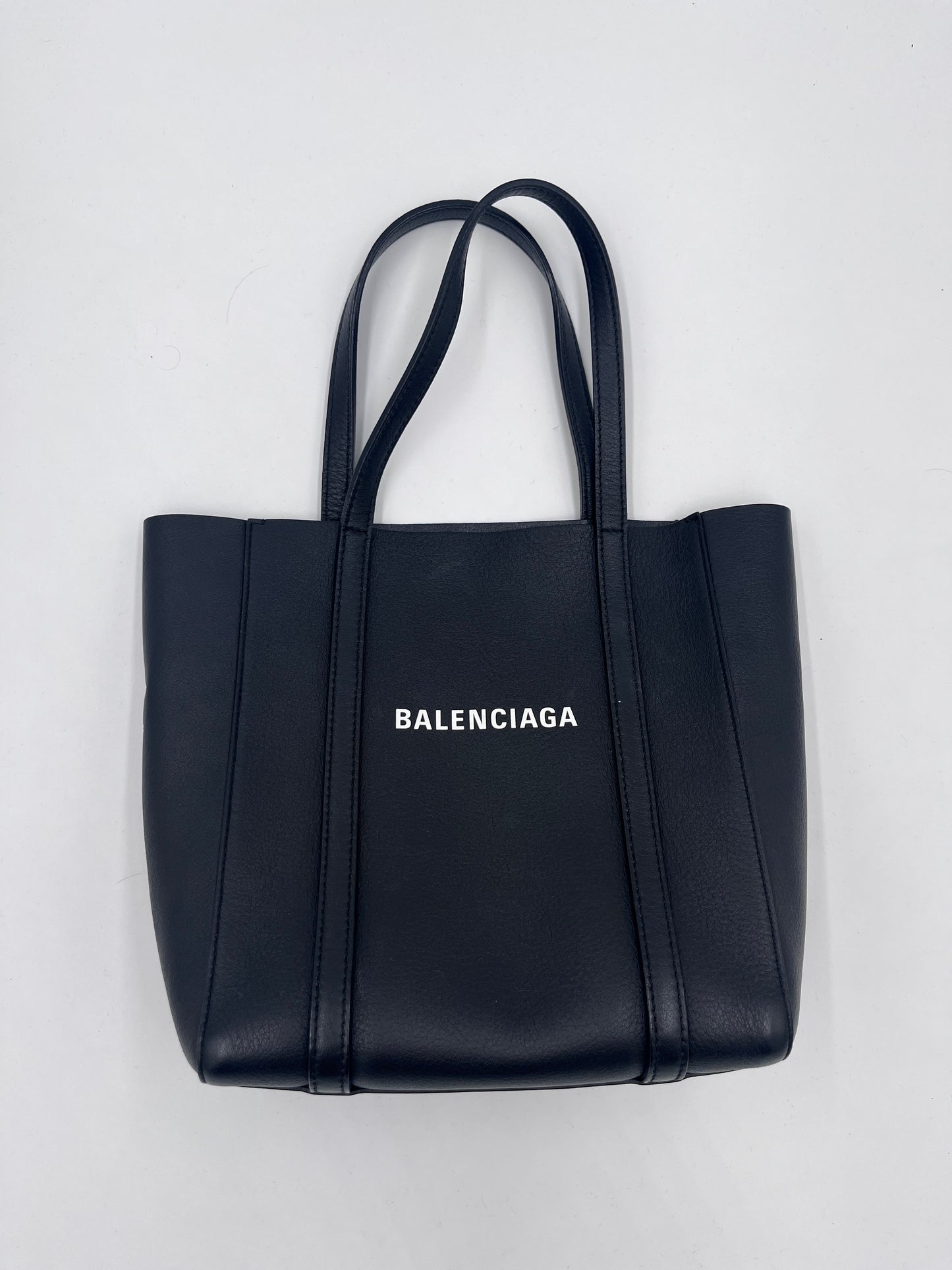 Gesamtansicht des Balenciaga Mini Shopper aus schwarzem Leder, Large