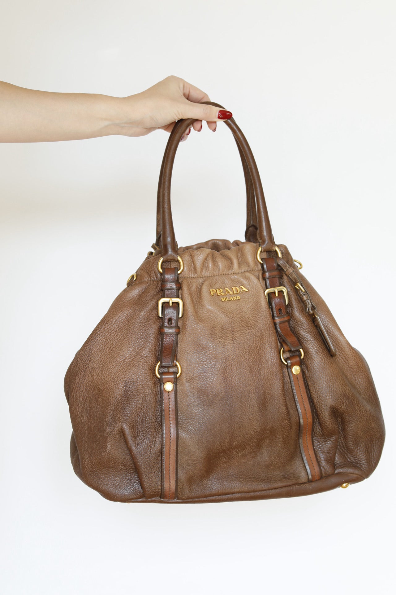 Prada Shoulder Bag (braun) als Hauptfoto aus der Schultertasche-Kategorie.