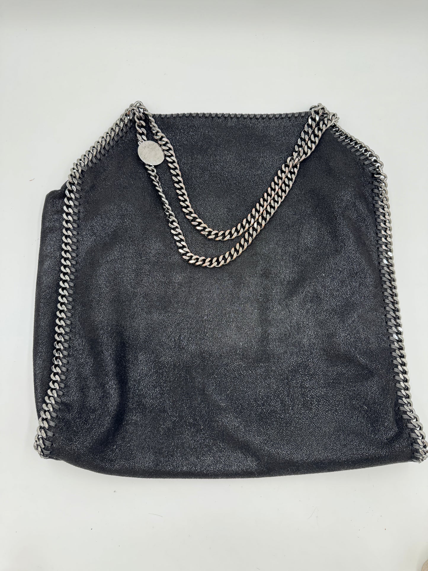 Gesamtansicht der schwarz luxury secondhand Stella McCartney Falabella (2 Ketten) in Größe Large.