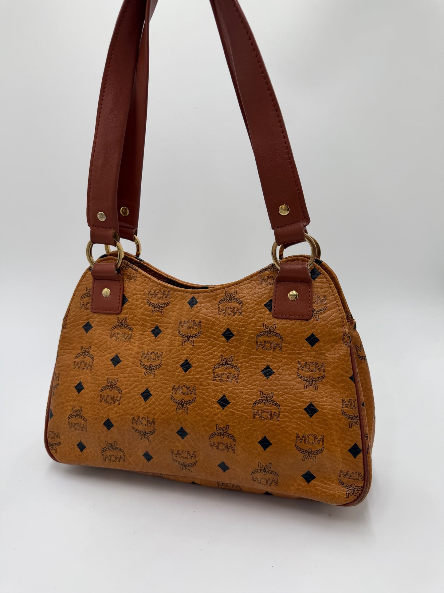 MCM Schultertasche 1