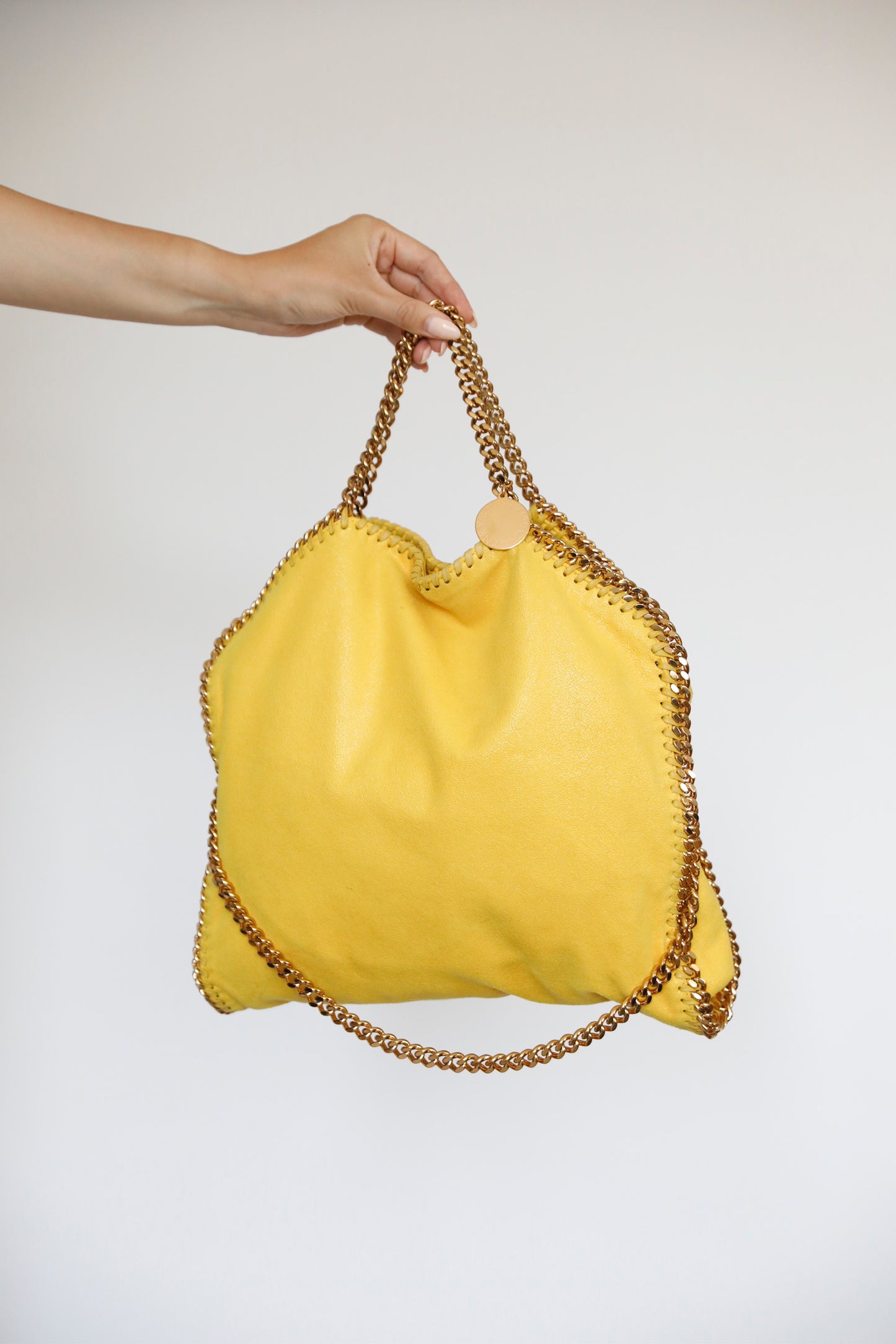 Stella McCartney Fallabella (gelb) als Hauptfoto aus der Schultertasche-Kategorie.