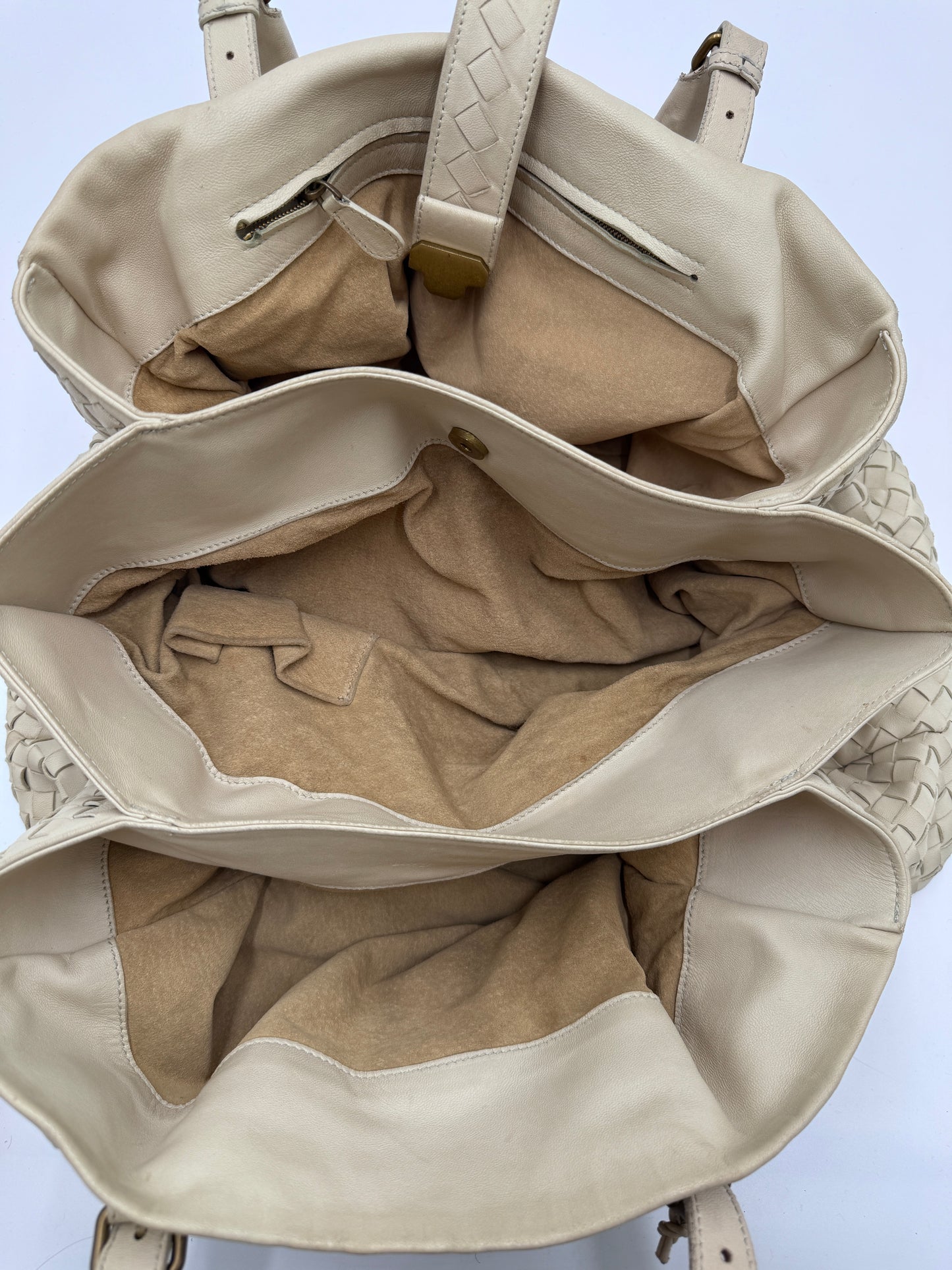 Innenaufteilung der Bottega Veneta Shoulder Bag