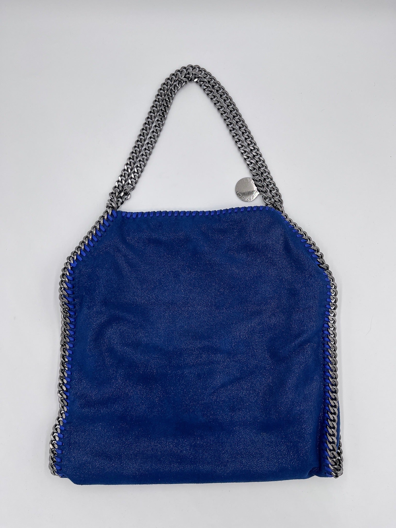 Gesamtansicht der blau secondhand Stella McCartney Falabella, 2 Ketten in Größe Medium.