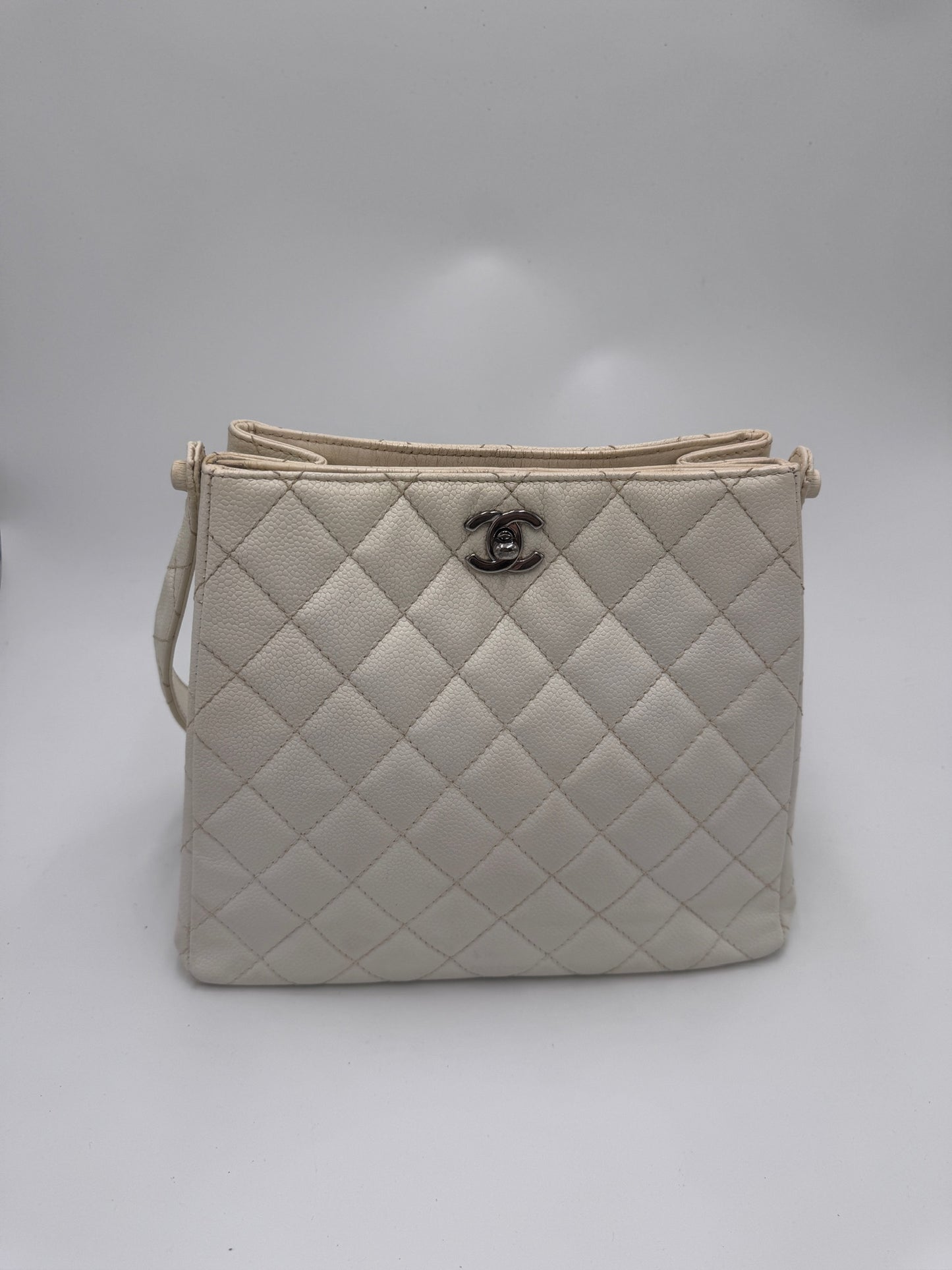 Chanel W-Face Caviar Shoulder White Series 4