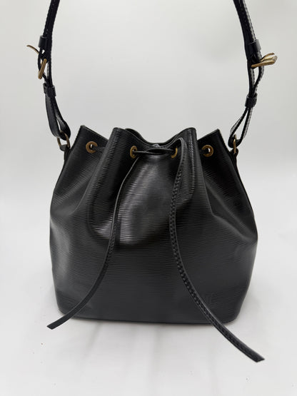 Louis Vuitton Petite Noè schwarz