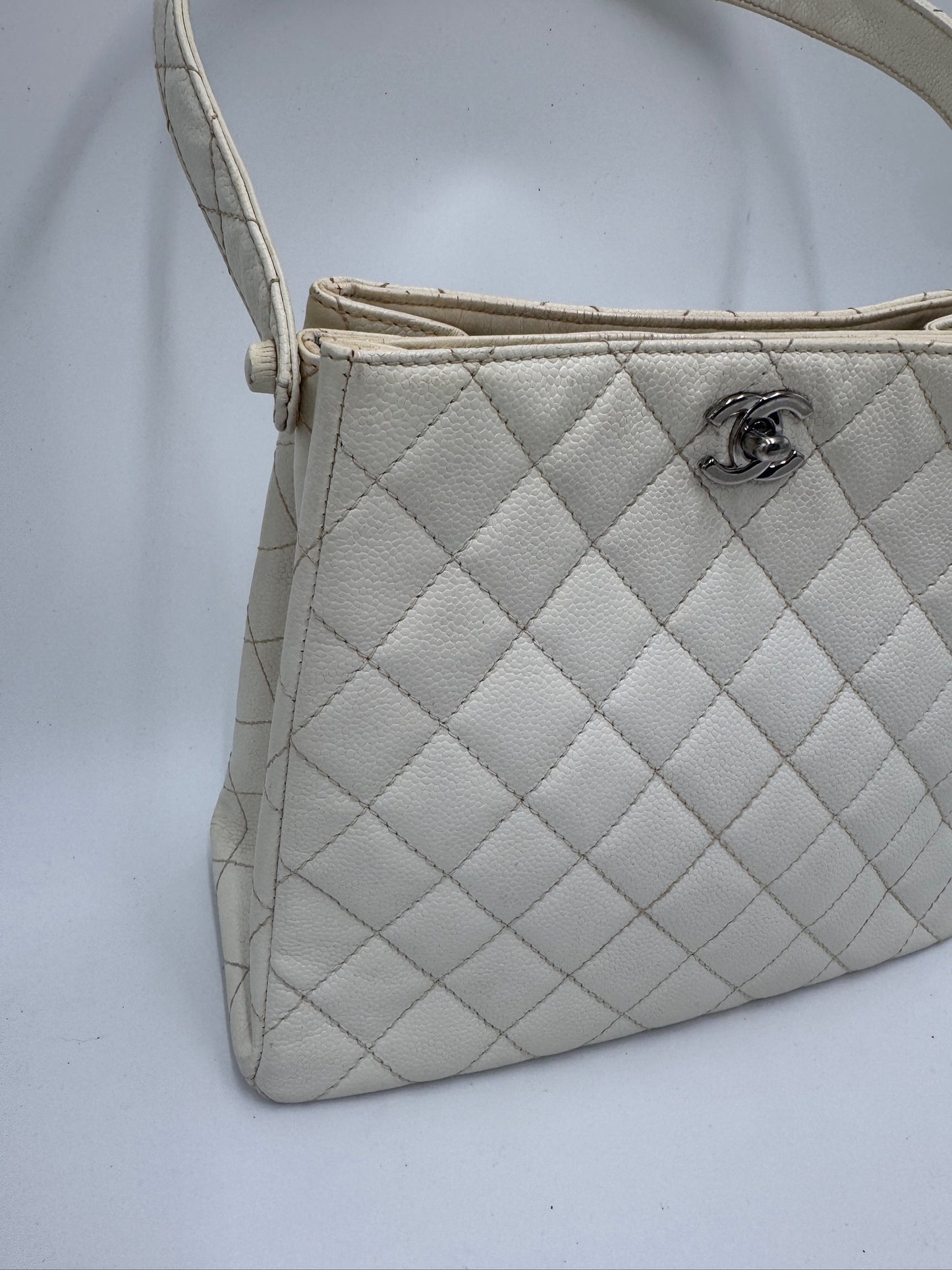 Chanel W-Face Caviar Shoulder White Series 4
