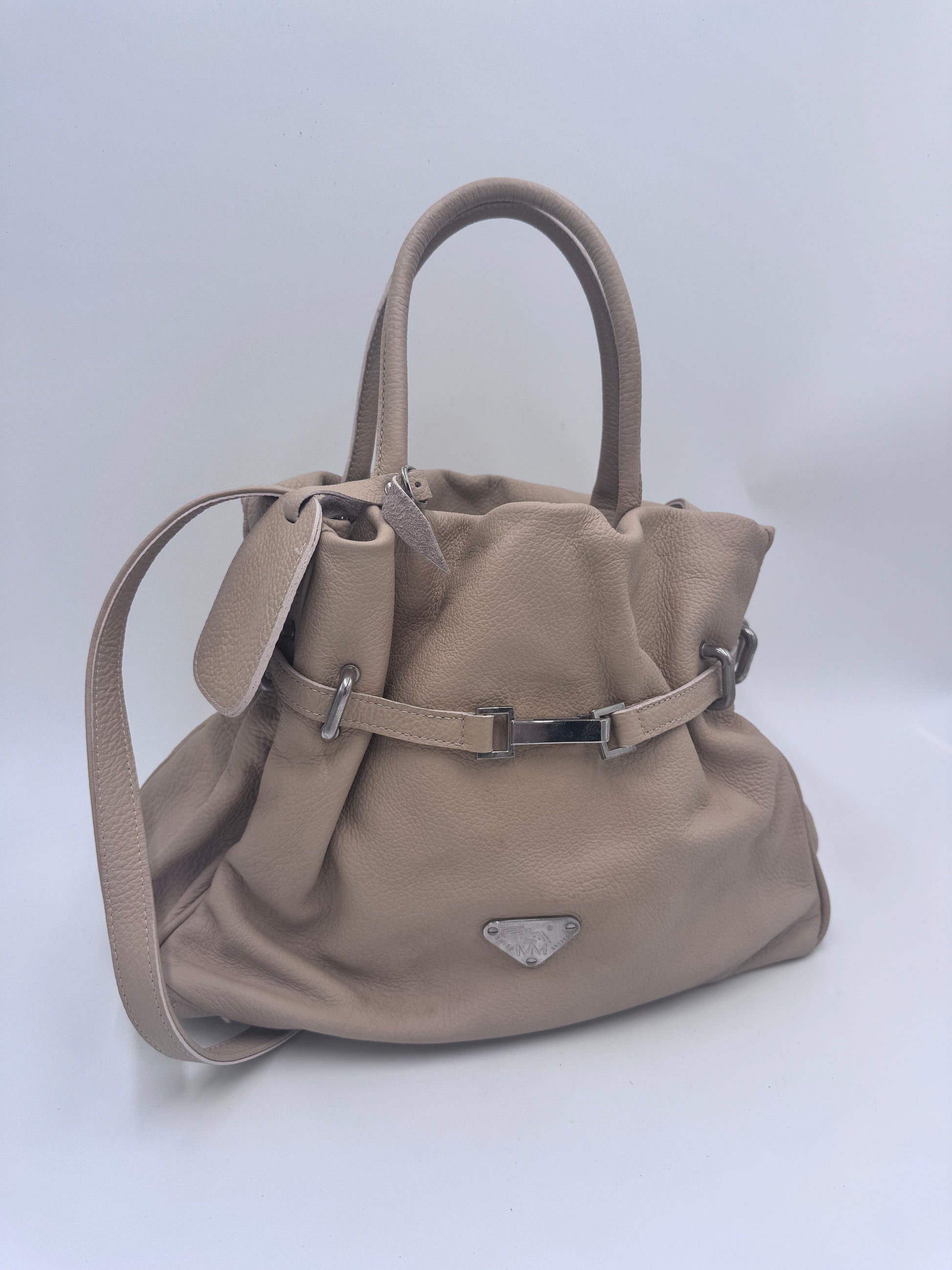 Komplette Ansicht der pre-owned Maison Mollerus Shopper – luxuriöse tbd-Tasche in beige / creme.