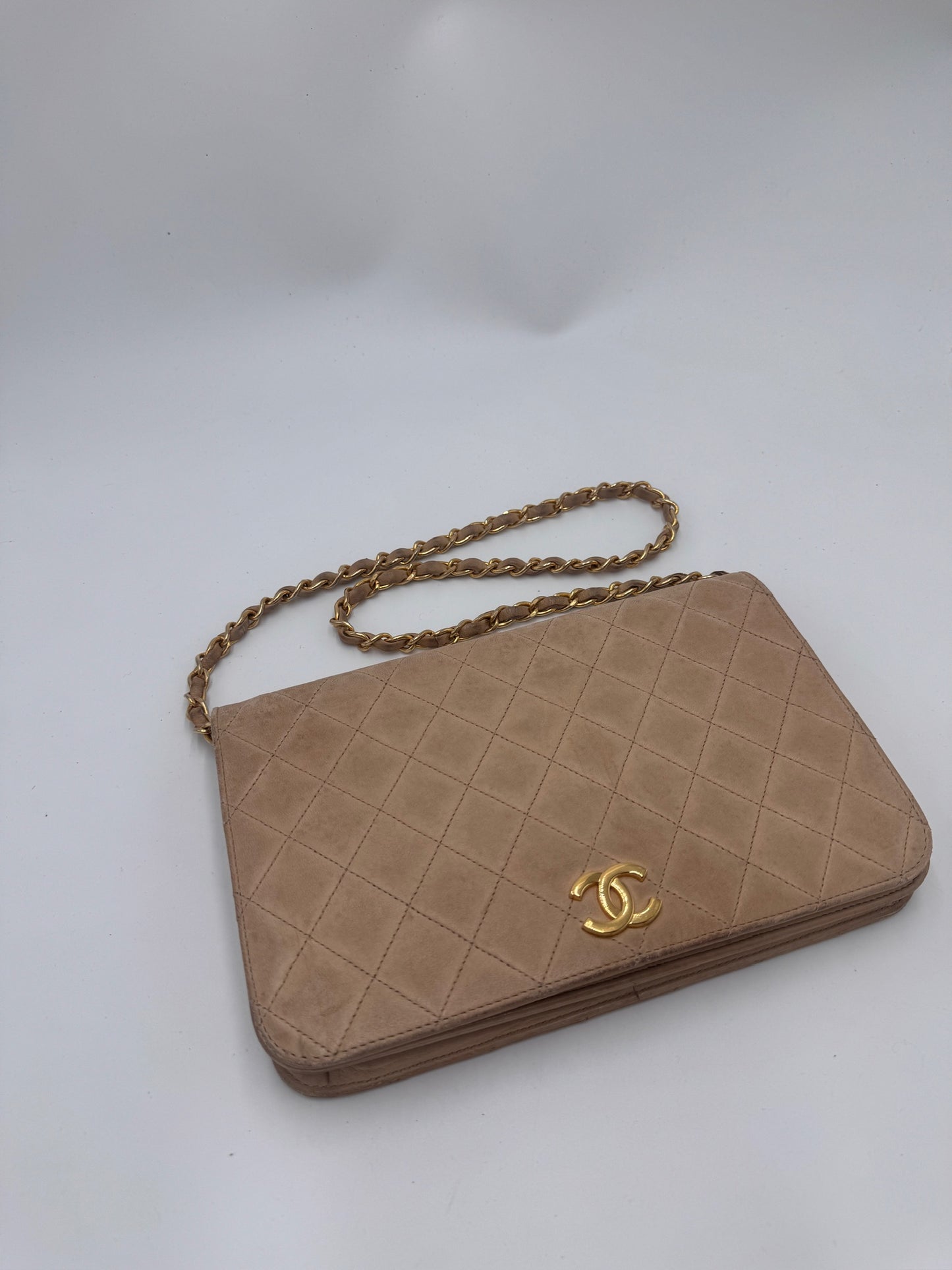 Chanel Lambskin Matelass chain Shoulder Bag