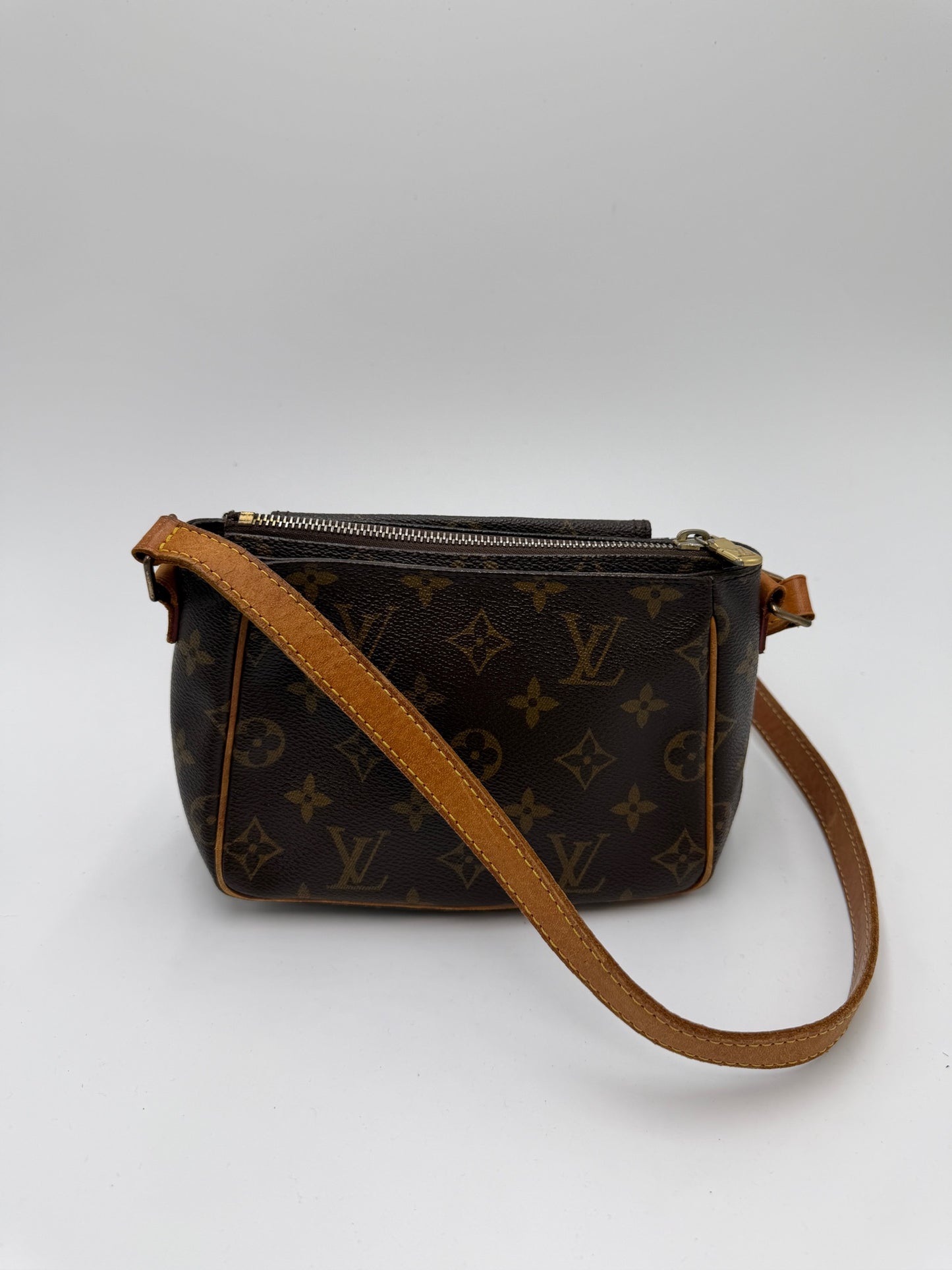 Louis Vuitton Cite PM