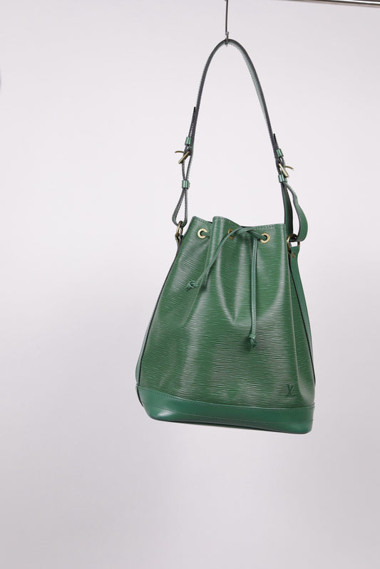 Louis Vuitton Noe Grande in grün