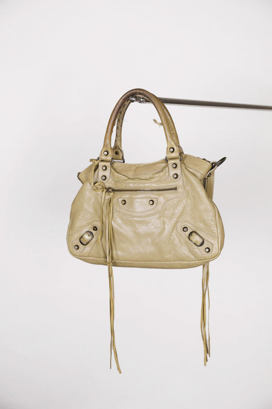 Balenciaga The Town Bag Schultertasche in beige / creme Leder, Large, gutem Zustand
