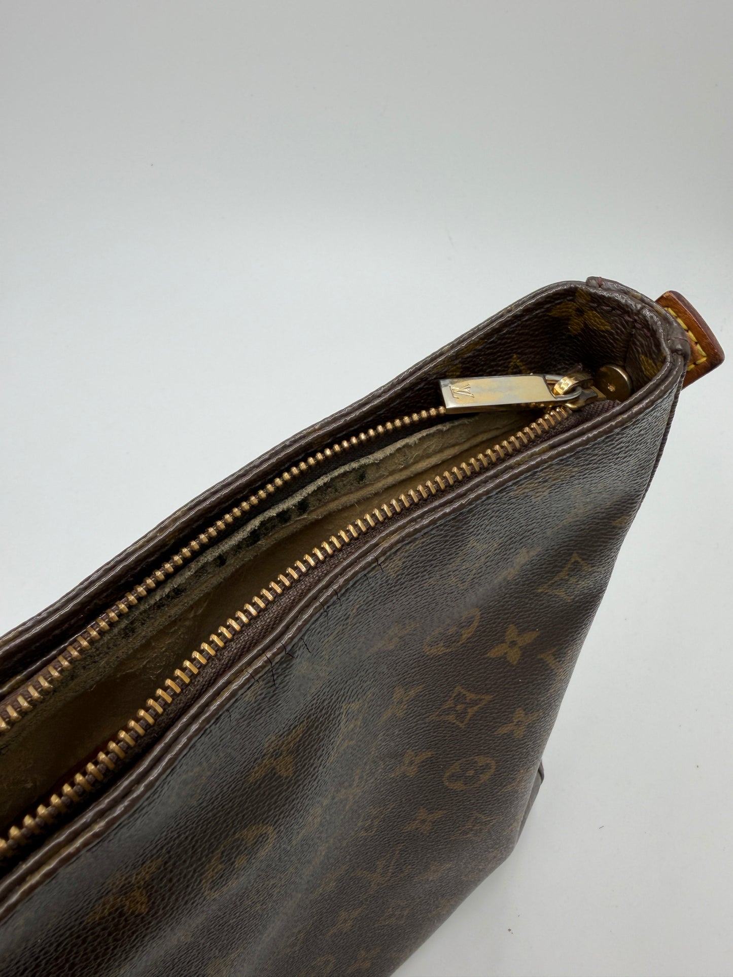 Louis Vuitton Looping MM