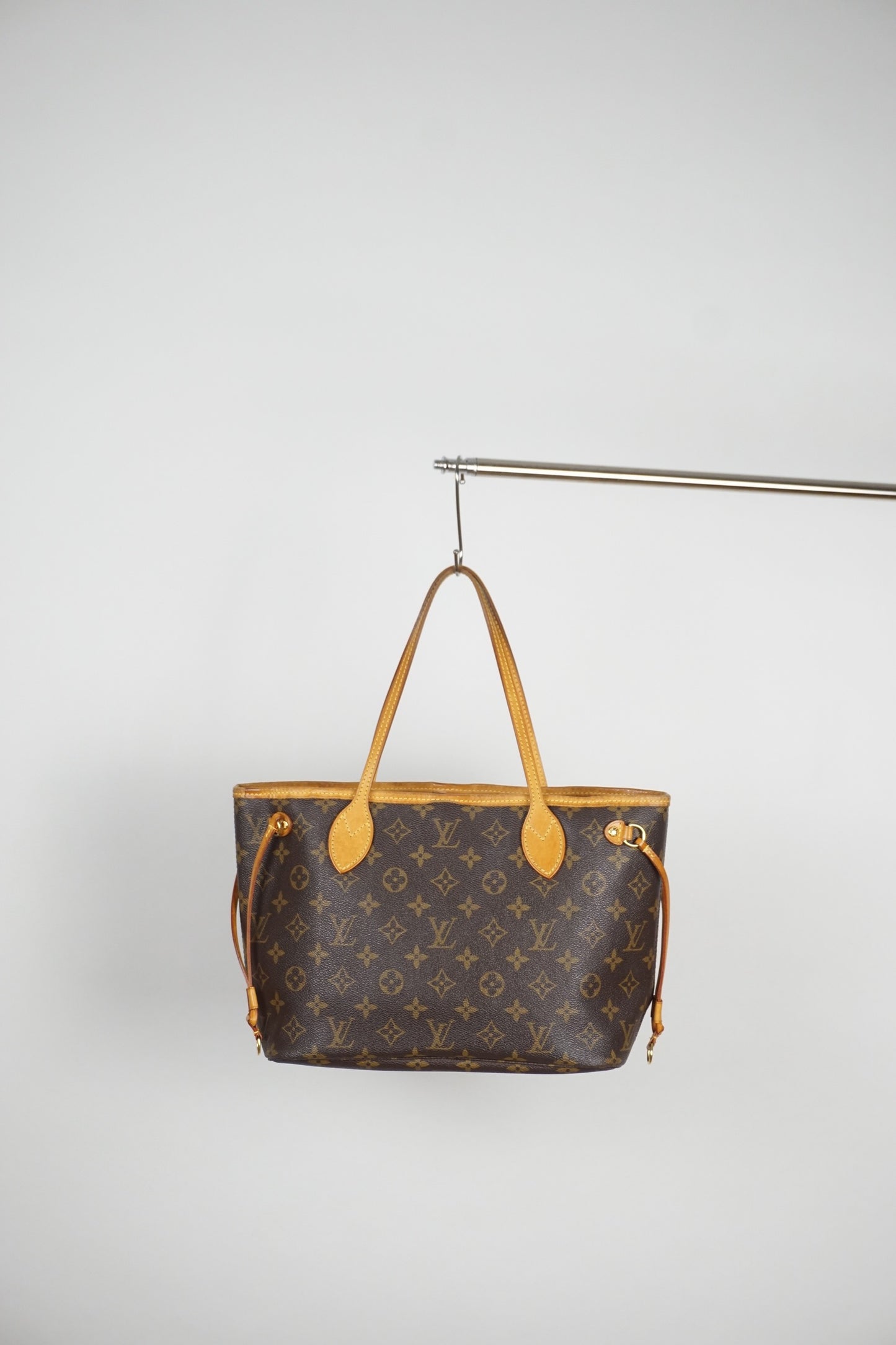 Louis Vuitton Neverfull PM
