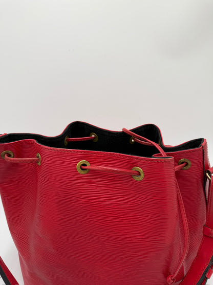 Louis Vuitton Petite Noè rot