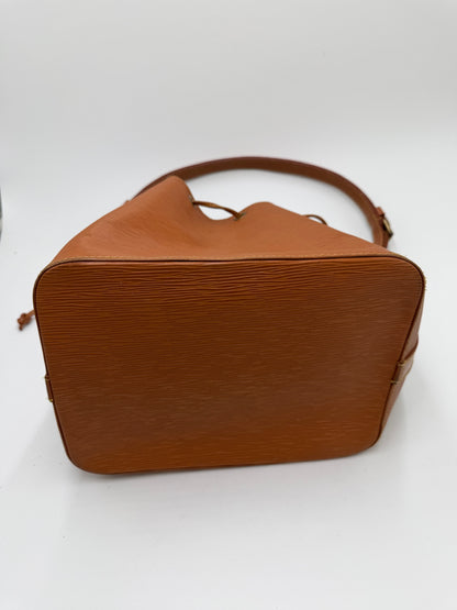 Louis Vuitton Petite Noè braun