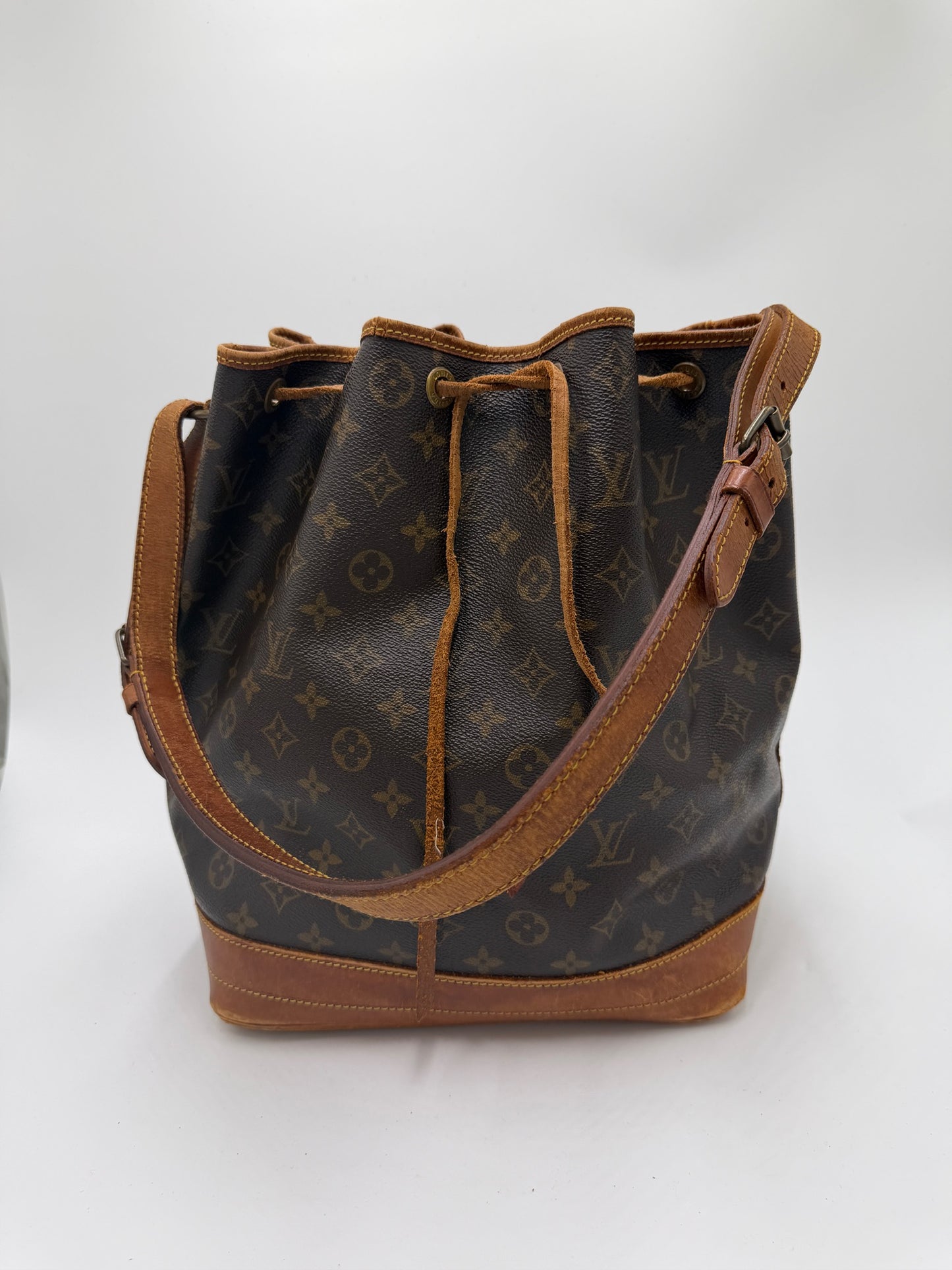 Louis Vuitton Grande Noè Monogram