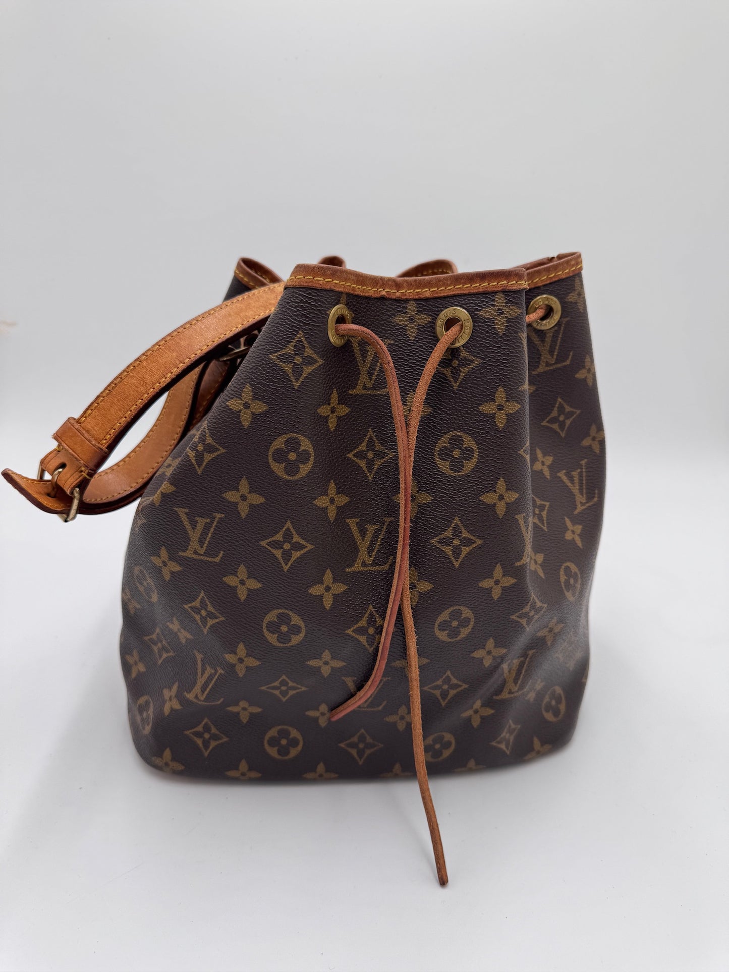 Louis Vuitton Petite Noè
