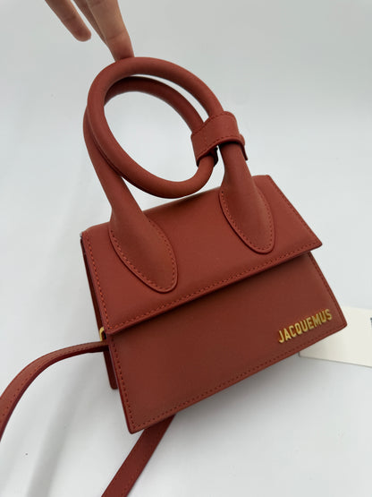 Jacquemus The Knot