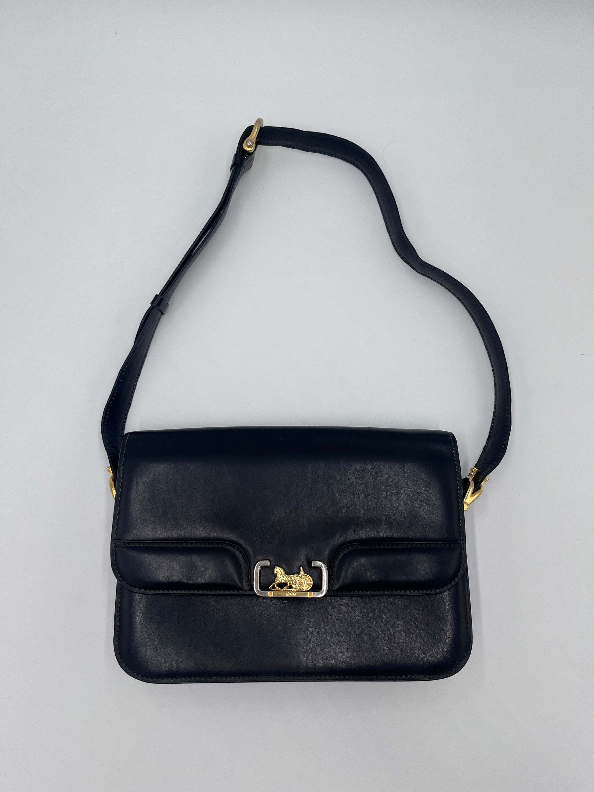 Celine Shoulder Bag aus schwarzem Leder, Medium