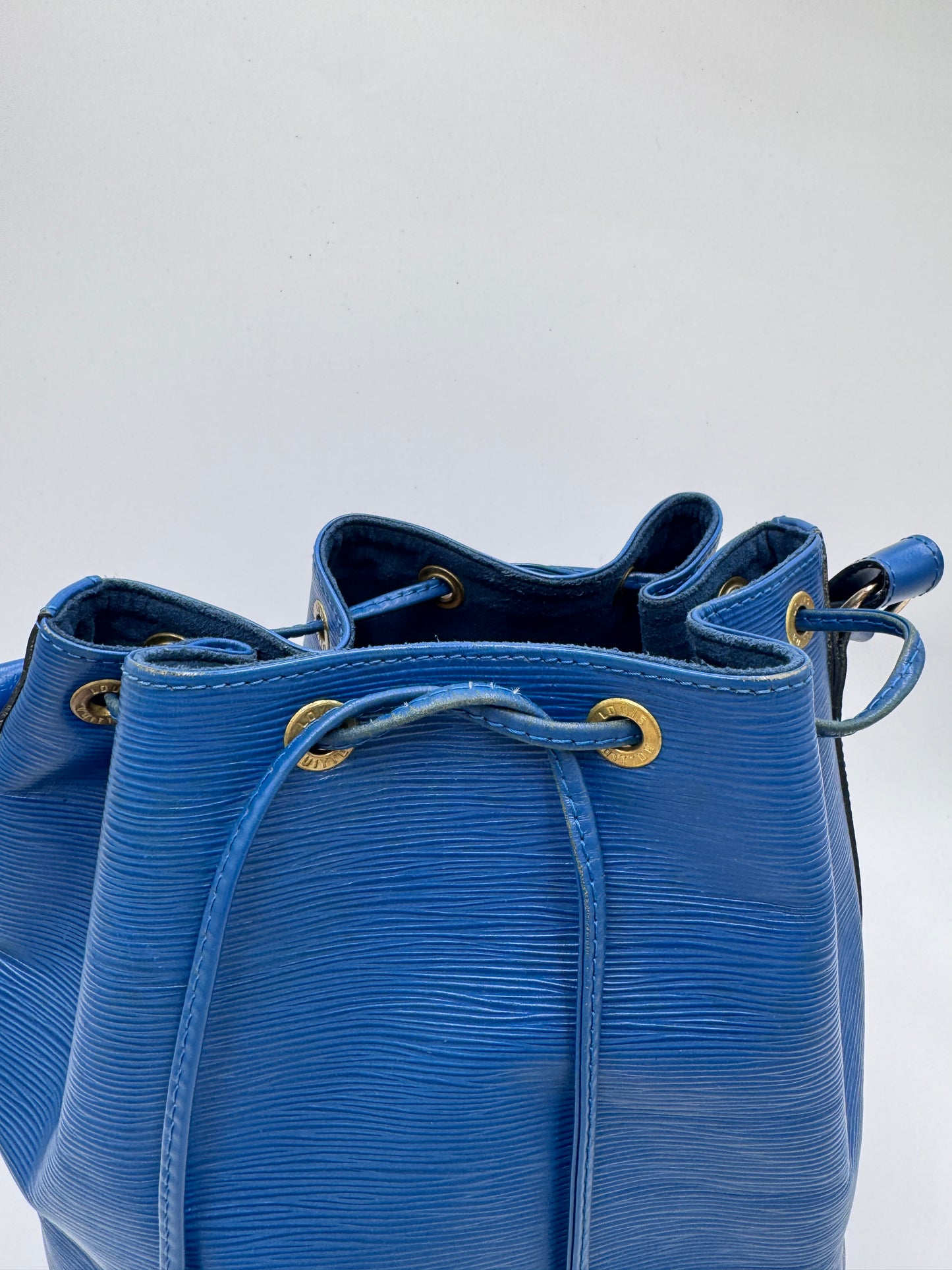 Louis Vuitton Noe Grande in blau