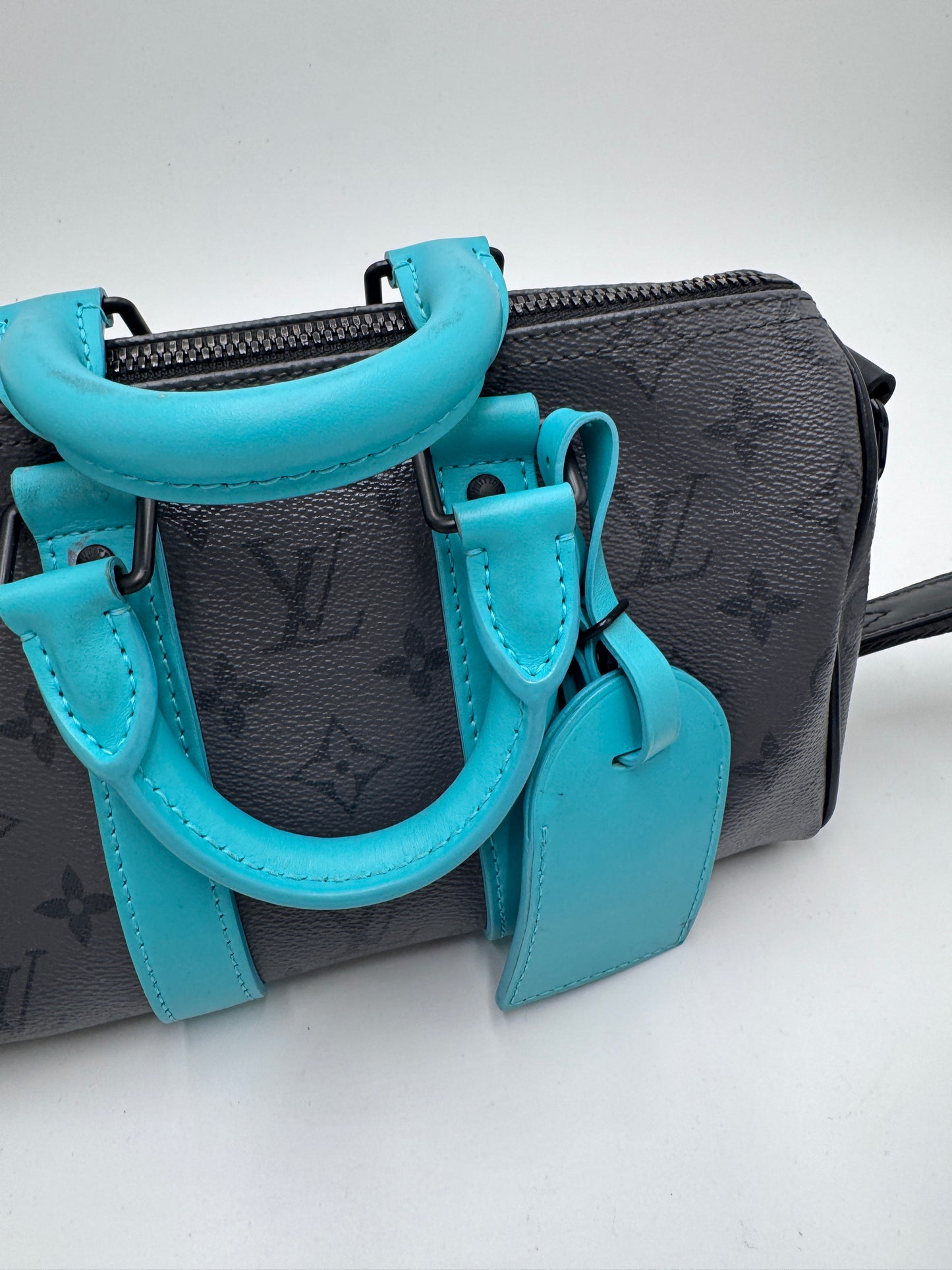 Louis Vuitton Keepall Bandoulière 25