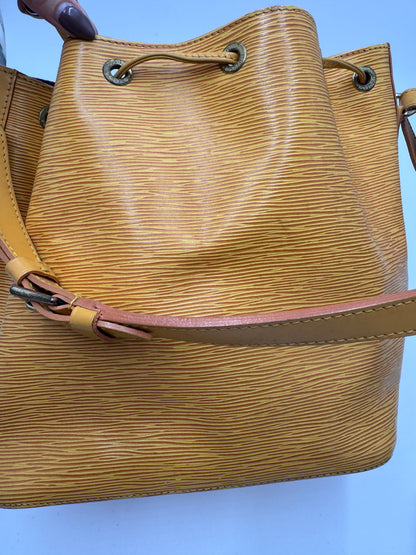 Louis Vuitton Noe Petite in gelb
