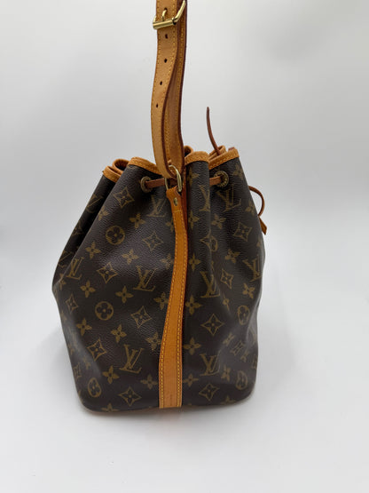 Louis Vuitton Petite Noè monogram