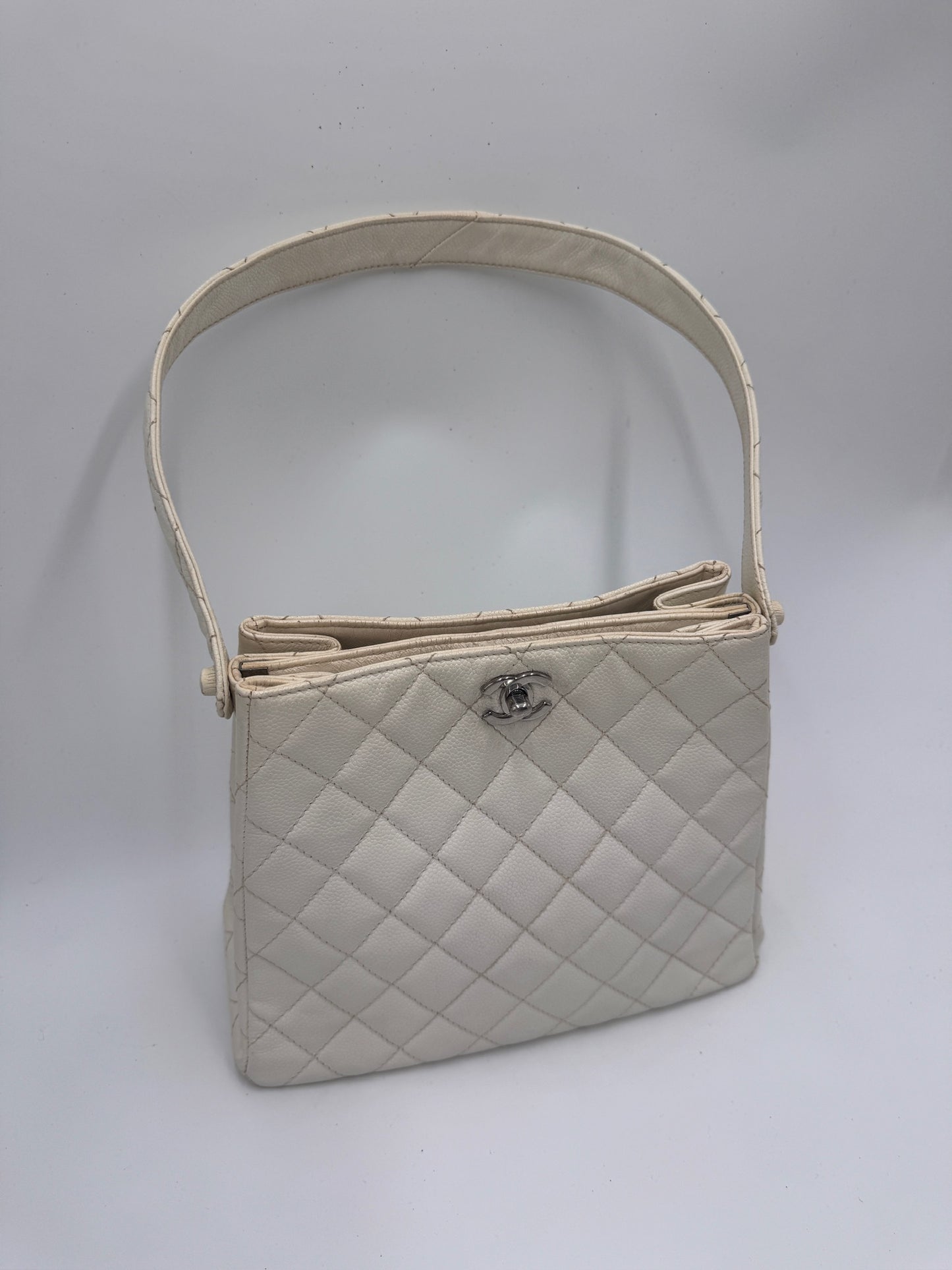 Chanel W-Face Caviar Shoulder White Series 4