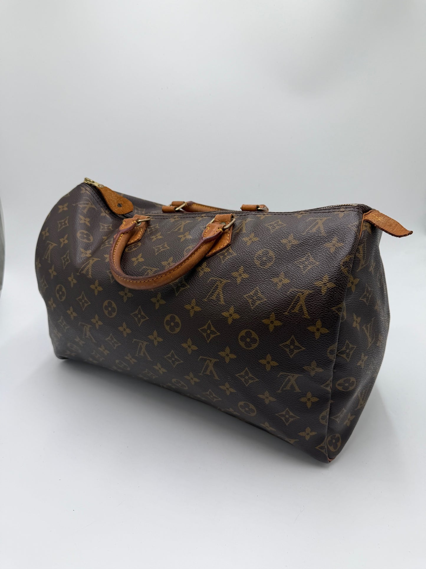 Louis Vuitton Speedy 40