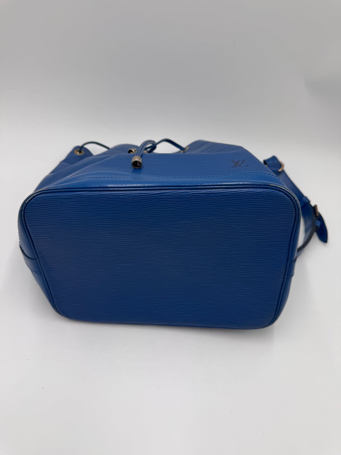 Louis Vuitton Noe Grande in blau