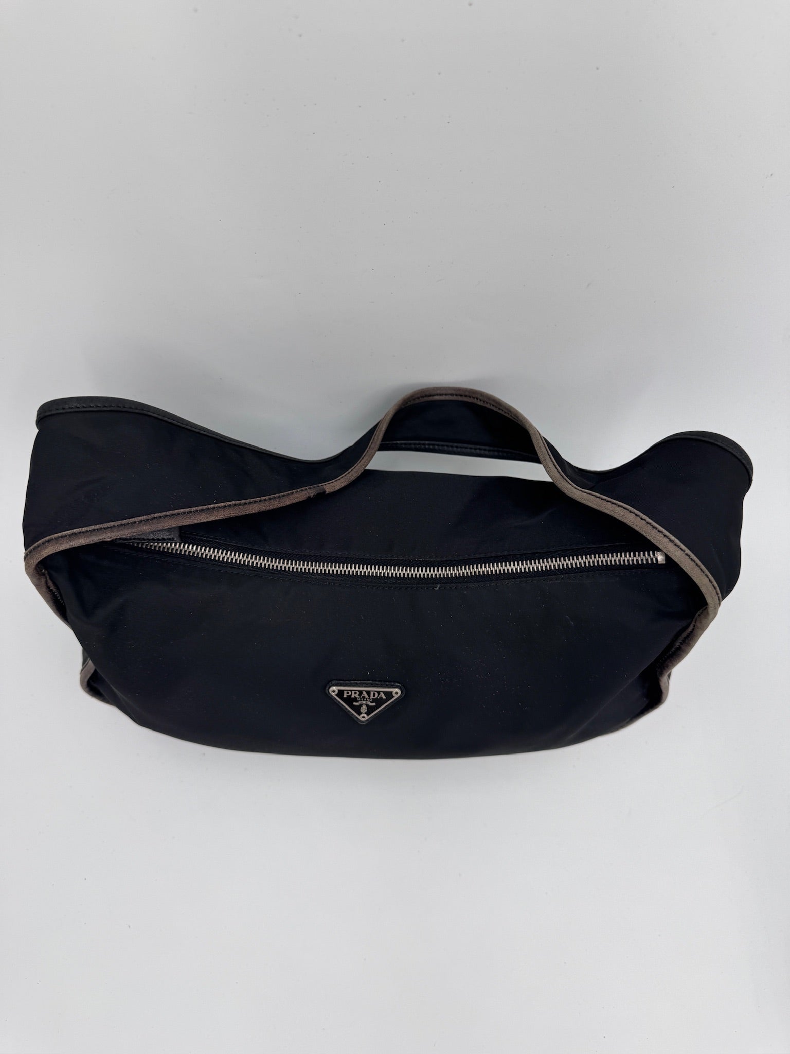 Exklusive Ansicht von Details der pre-owned Prada One Shoulder Nylon (Schultertasche).