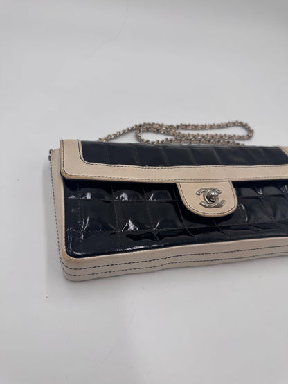 Chanel Shoulder Bag