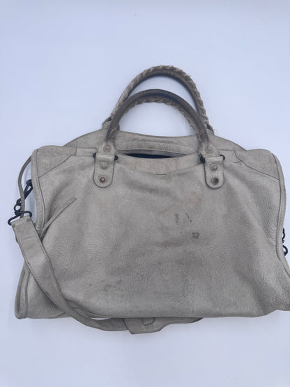 Rückseite der Balenciaga The City Schultertasche, beigen Leder