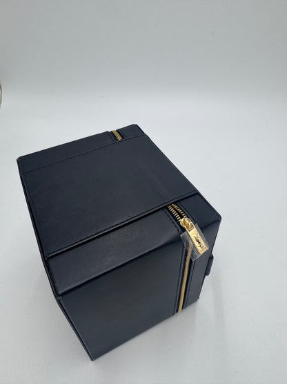 Yves Saint Laurent Necessaire