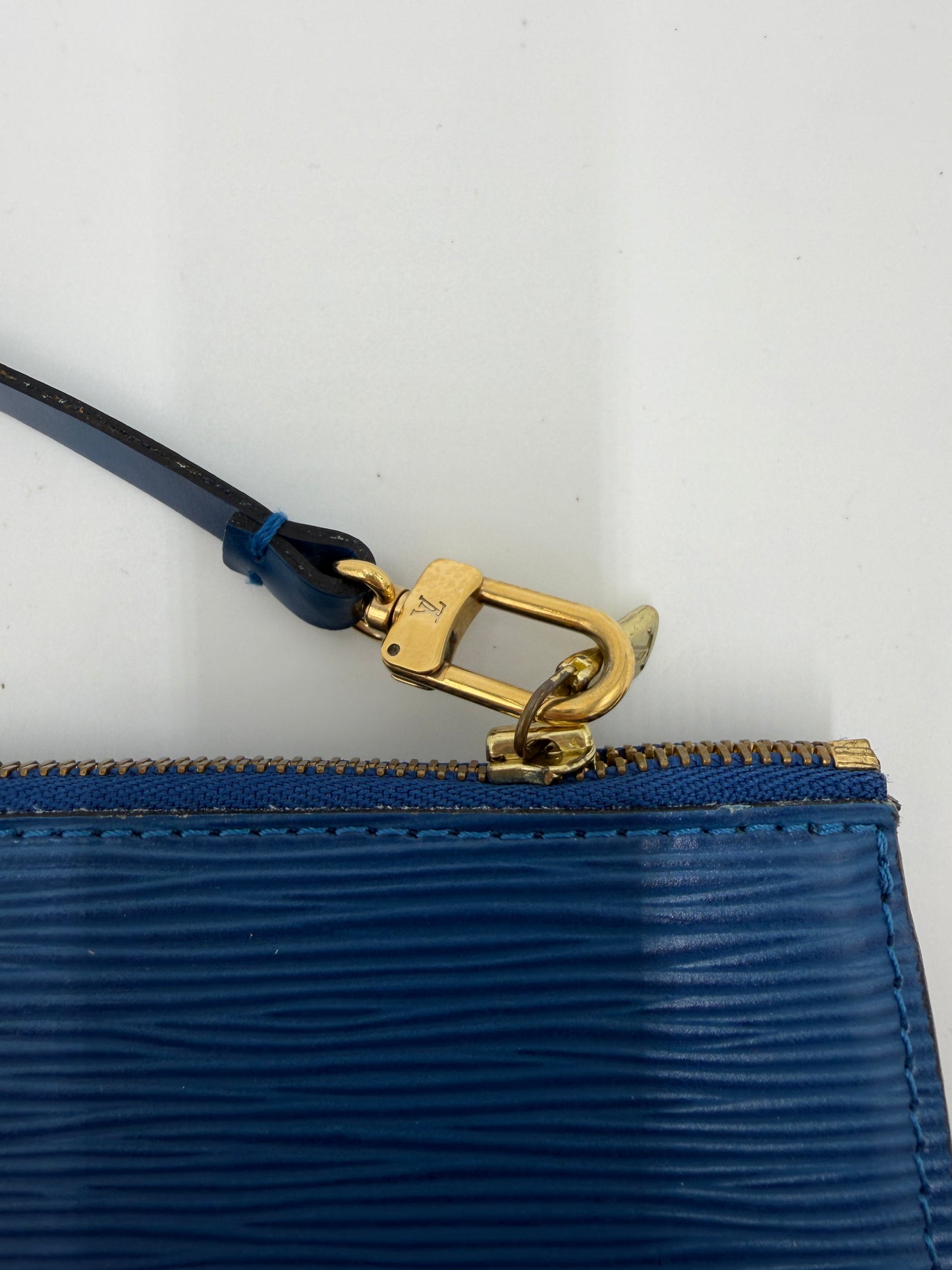 Louis Vuitton Pochette blau