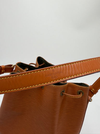 Louis Vuitton Petite Noè braun