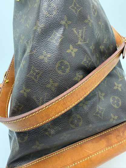 Louis Vuitton Grande Noè Monogram