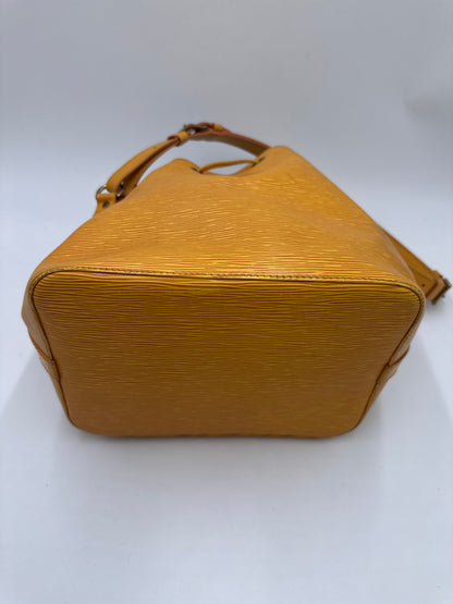 Louis Vuitton Noe Petite in gelb