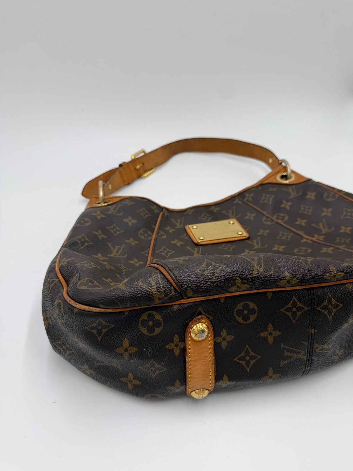 Louis Vuitton Galiera GM