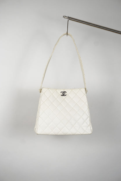 Chanel W-Face Caviar Shoulder White Series 4