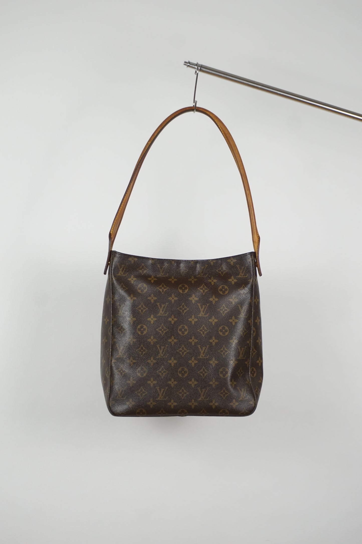 Louis Vuitton Looping MM