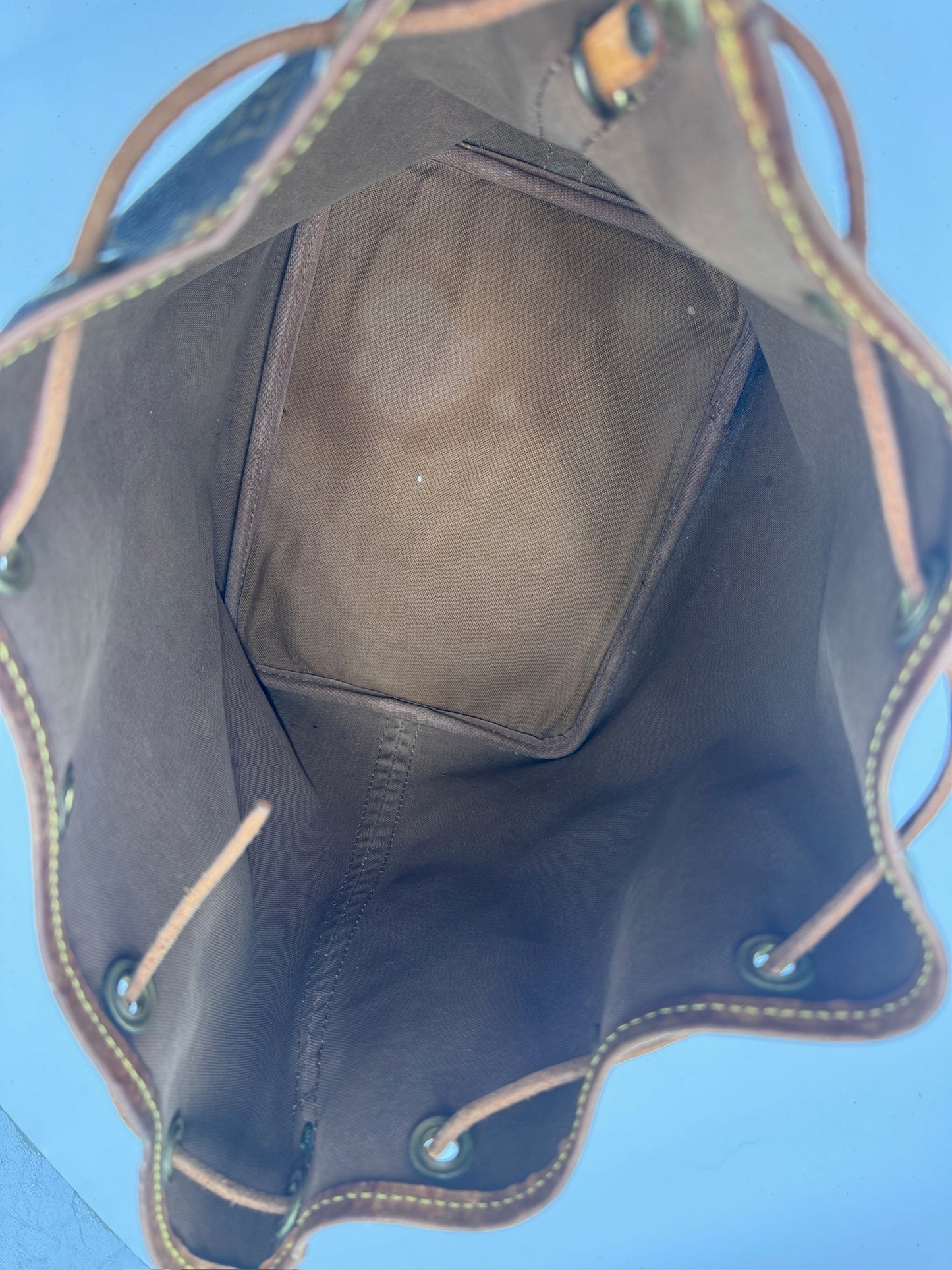 Louis Vuitton Petite Noè