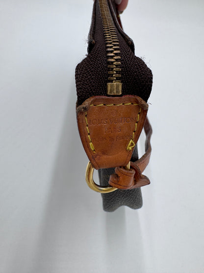 Louis Vuitton Pochette