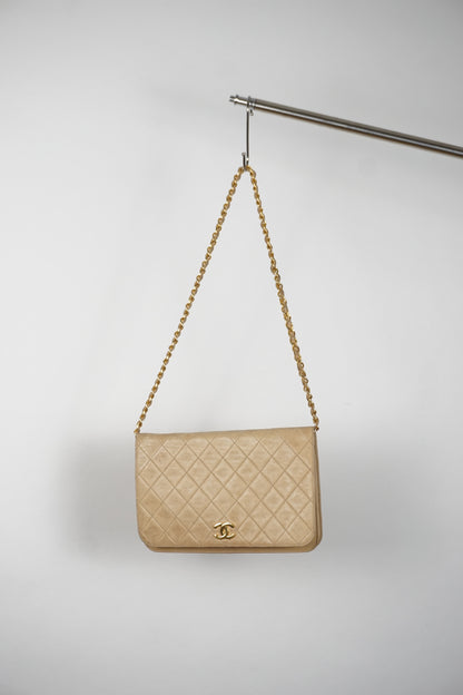 Chanel Lambskin Matelass chain Shoulder Bag