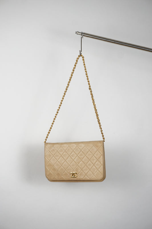 Chanel Lambskin Matelass chain Shoulder Bag