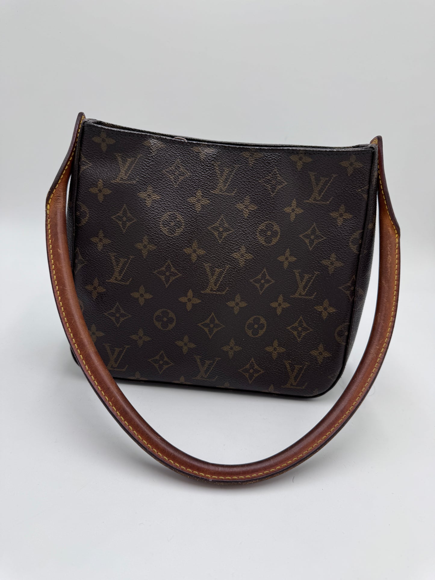 Komplette Ansicht der secondhand Louis Vuitton Mini Looping – luxuriöse Schultertasche-Tasche in monogram.