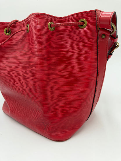 Louis Vuitton Petite Noè rot